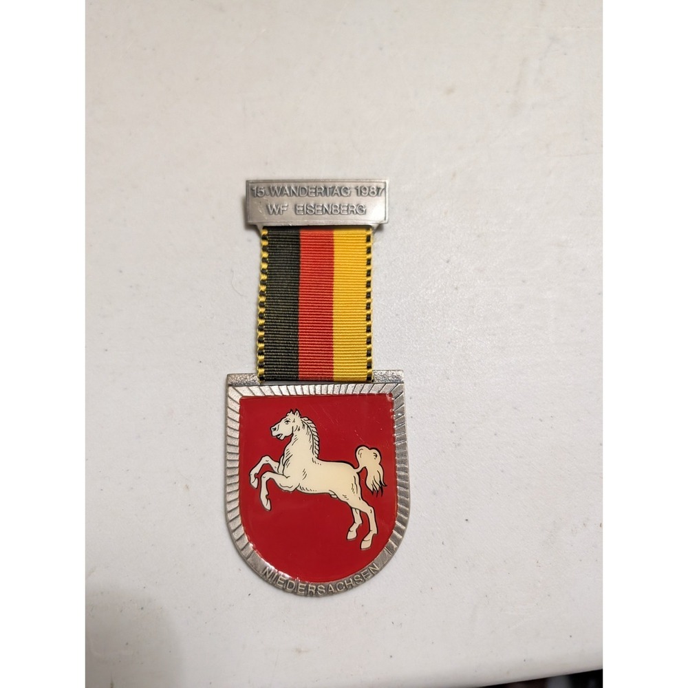 Vintage German 15.‎ Int. Wandertag Hiking Commemorative Medal From Enkirch 1987